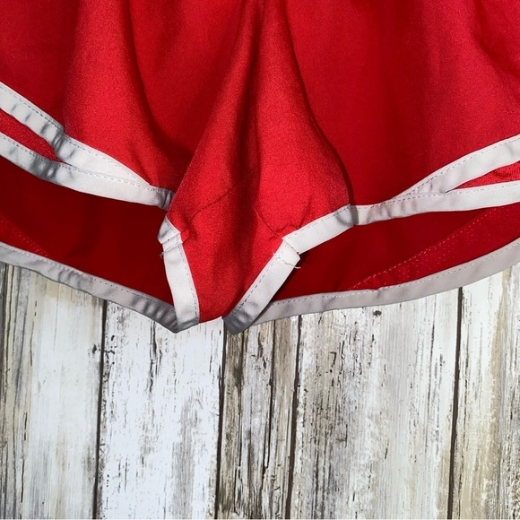 Nike Reddish Pink Tempo Shorts - Picture 3 of 4